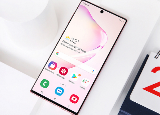 Màn hình Samsung Note 10 chuẩn điện ảnh Infinity-O