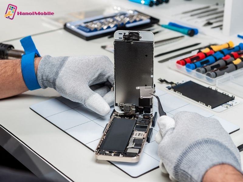 Sửa chữa iPhone chính hãng giá bao nhiêu?