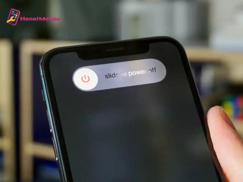 Khởi động lại iPhone