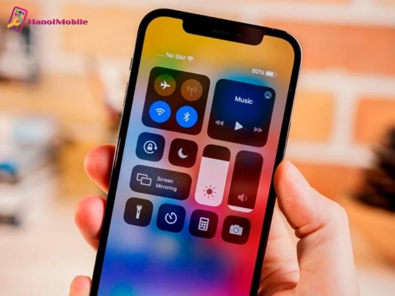 Loa iPhone nhỏ khi nghe điện thoại do âm lượng bé